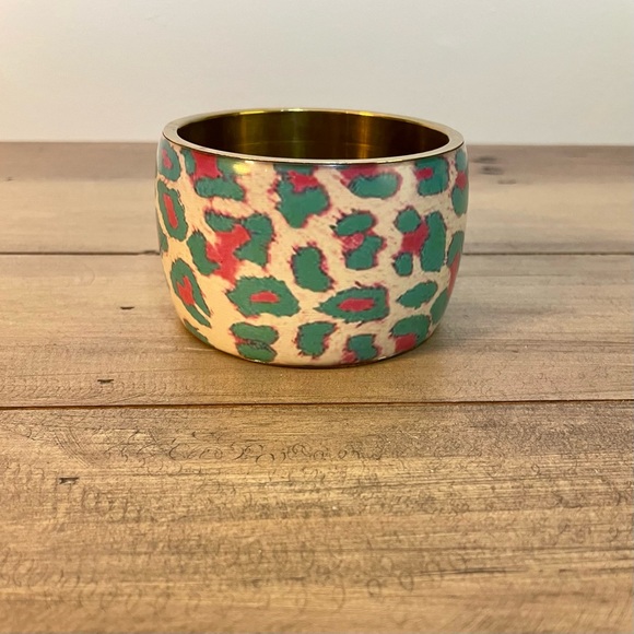 Vintage Brass Bangle with turquoise and pink animal print X Large circa 80s - Picture 3 of 6